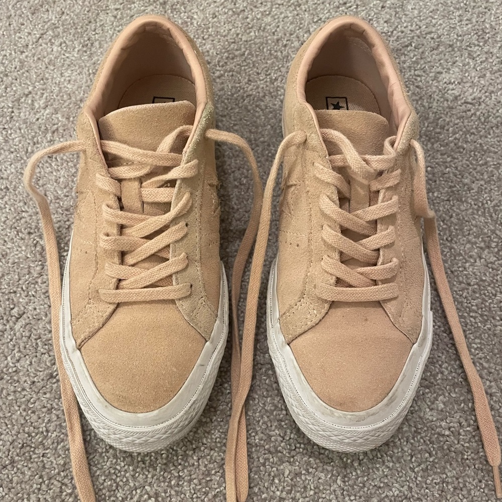 Converse shoes size 6.5